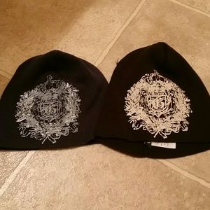 Guess skull beanies